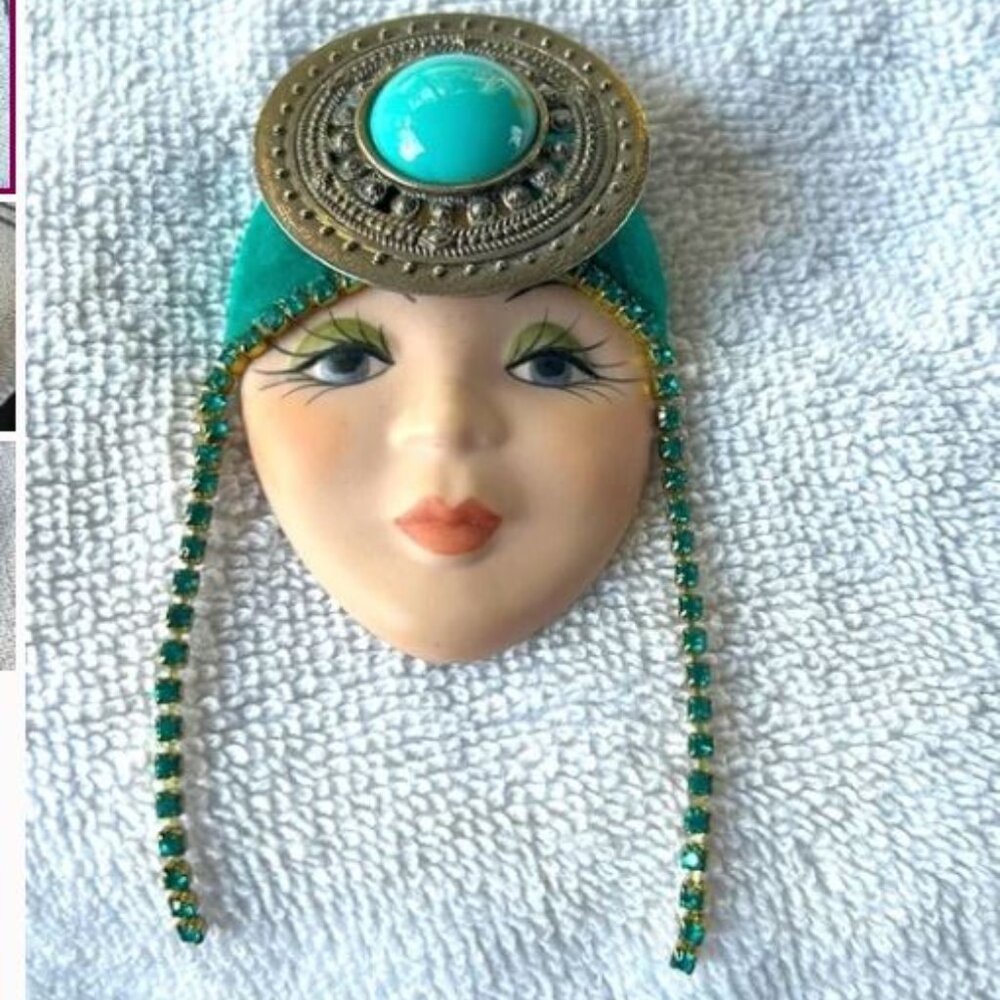 Vintage Handpainted Woman's face Brooch in perfect condition